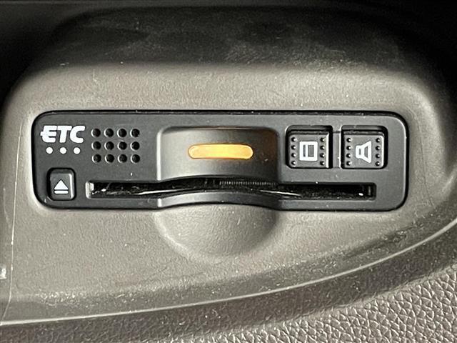 Ｎ－ＯＮＥ スタンダード・Ｌ　純正ナビ　バックカメラ　フルセグＴＶ　禁煙車　ＤＶＤ　ＥＴＣ　前後ドライブレコーダー　ＨＩＤオートライト　衝突軽減　Ｂｌｕｅｔｏｏｔｈ　カーテンエアバック　ＵＳＢ　純正フロアマット　あんしんパッケージ（7枚目）