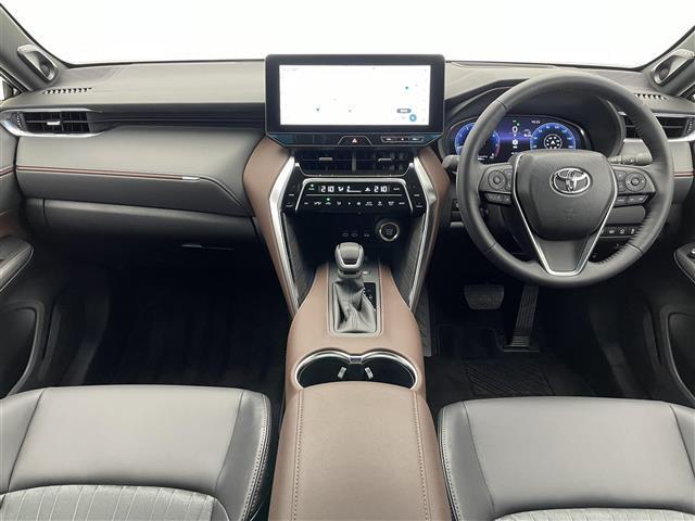 ハリアー Ｚ　純正１２．３型ナビ　全方位カメラ　ＪＢＬ　デジタルインナーミラー　寒冷地　ＢＳＭ　ＨＵＤ　シートヒーター　ハンドルヒーター　ＥＴＣ２．０　パワーバックドア　衝突軽減　追従クルコン　コーナーセンサ　禁煙（3枚目）