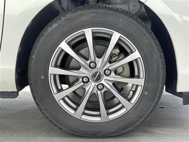 アクア Ｓ　純正メモリナビ　バックカメラ　ＥＴＣ　禁煙車　ＴＶ　Ｂｌｕｅｔｏｏｔｈ　ＣＤ再生　ラジオ　プッシュスタート　オートライト　フロアマット　ドアバイザー　電動格納ミラー　社外アルミホイール　スマートキー（27枚目）