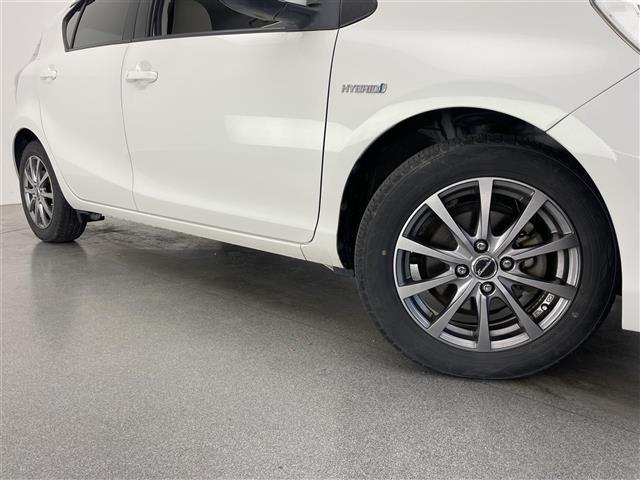 アクア Ｓ　純正メモリナビ　バックカメラ　ＥＴＣ　禁煙車　ＴＶ　Ｂｌｕｅｔｏｏｔｈ　ＣＤ再生　ラジオ　プッシュスタート　オートライト　フロアマット　ドアバイザー　電動格納ミラー　社外アルミホイール　スマートキー（34枚目）