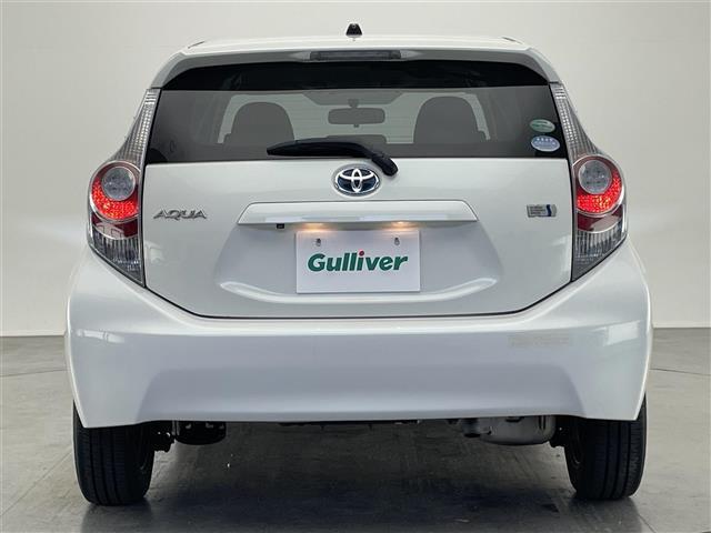 アクア Ｓ　純正メモリナビ　バックカメラ　ＥＴＣ　禁煙車　ＴＶ　Ｂｌｕｅｔｏｏｔｈ　ＣＤ再生　ラジオ　プッシュスタート　オートライト　フロアマット　ドアバイザー　電動格納ミラー　社外アルミホイール　スマートキー（39枚目）