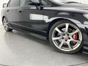 タイプR MT車 禁煙 Bremboブレーキキャリパー プッシュスタート HIDヘッドライト オートハイビーム 電動格納ドアミラー リアウィング 純正アルミホイール 純正フロアマット オーディオプレイヤー(36枚目)