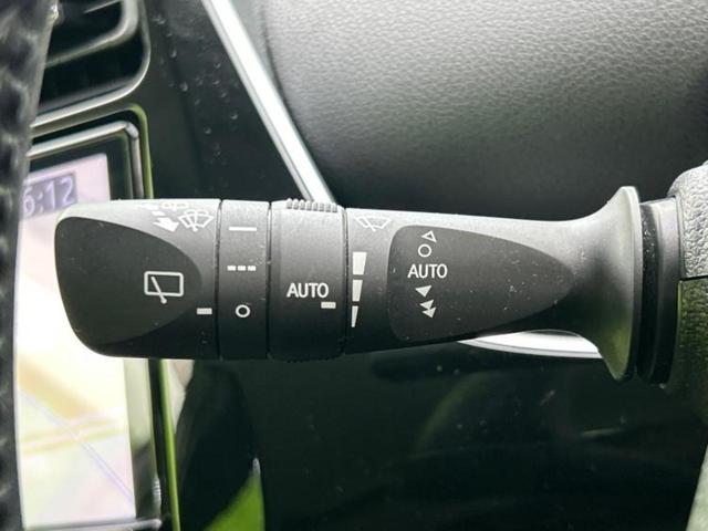 プリウス Ｓセーフティプラス　純正　９インチ　ＳＤナビ／衝突安全装置／車線逸脱防止支援システム／パーキングアシスト　バックガイド／パーキングアシスト　自動操舵／ドライブレコーダー　前後／ヘッドランプ　ＬＥＤ　衝突被害軽減システム（16枚目）