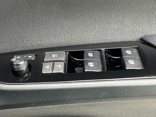 プリウス Ｓセーフティプラス　純正　９インチ　ＳＤナビ／衝突安全装置／車線逸脱防止支援システム／パーキングアシスト　バックガイド／パーキングアシスト　自動操舵／ドライブレコーダー　前後／ヘッドランプ　ＬＥＤ　衝突被害軽減システム（29枚目）