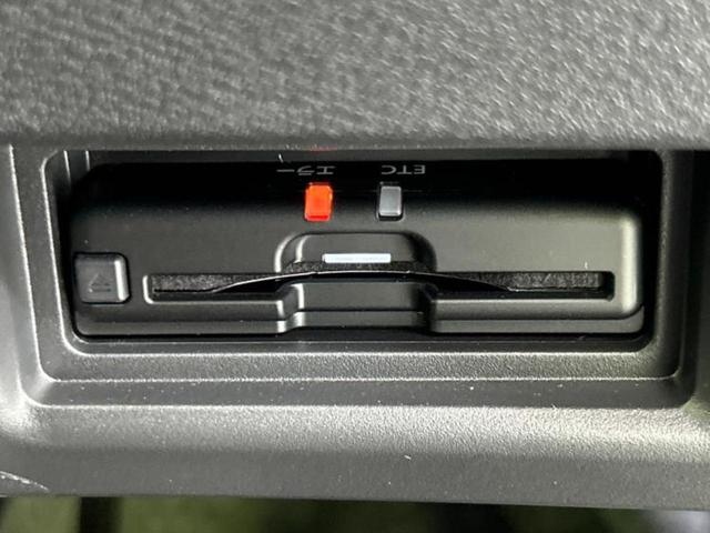 セレナ ハイウェイスターＶ　Ｖセレクション　純正　９インチ　メモリーナビ／フリップダウンモニター　純正　１１インチ／インテリジェントルームミラー／エマージェンシーブレーキ／ハンズフリー両側電動スライドドア／アラウンドビューモニター　全周囲カメラ（25枚目）