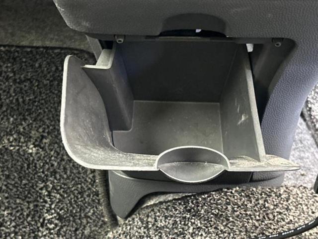 アルトラパン Ｘ　新品タイヤ／保証書／ＥＢＤ付ＡＢＳ／禁煙車／エアバッグ　運転席／エアバッグ　助手席／アルミホイール　純正　１４インチ／パワーウインドウ／エンジンスタートボタン／キーレスエントリー／パワーステアリング（28枚目）