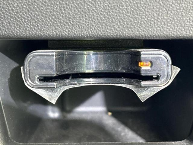 タント カスタムＸ　新品タイヤ／保証書／純正　ＳＤナビ／電動スライドドア／ヘッドランプ　ＨＩＤ／Ｂｌｕｅｔｏｏｔｈ接続／ＥＴＣ／ＥＢＤ付ＡＢＳ／アイドリングストップ／バックモニター／フルセグＴＶ／禁煙車　バックカメラ（18枚目）