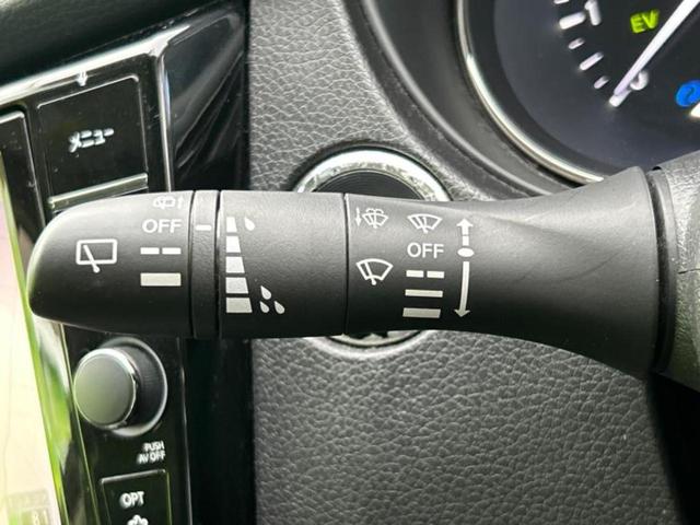エクストレイル ２０Ｘｉ　サンルーフ／保証書／純正　９インチ　ＳＤナビ／インテリジェントルームミラー／衝突安全装置／車線逸脱防止支援システム／パーキングアシスト　バックガイド／電動バックドア／ヘッドランプ　ＬＥＤ　バックカメラ（16枚目）