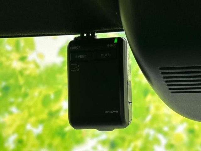 Ｎ－ＢＯＸカスタム コーディネートスタイル２トーン　新品タイヤ／保証書／純正　９インチ　ＳＤナビ／ホンダセンシング／両側電動スライドドア／シートヒーター　前席／車線逸脱防止支援システム／シート　ハーフレザー／パーキングアシスト　バックガイド　禁煙車（42枚目）