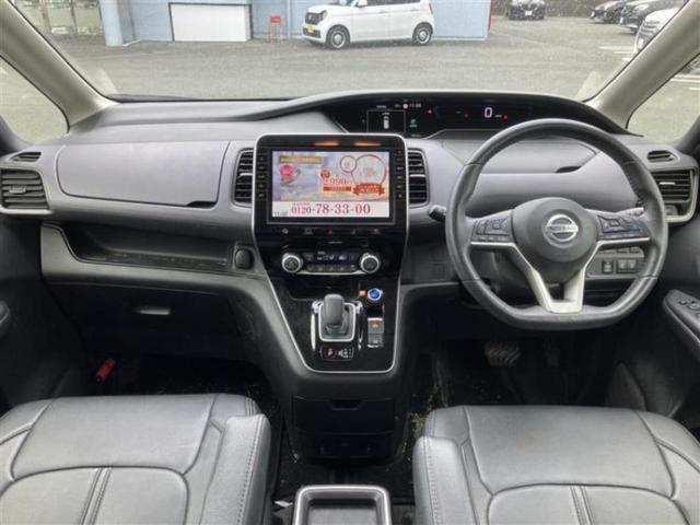 セレナ ｅパワーハイウェイスターＶ　保証書／純正　１０インチ　ＳＤナビ／衝突安全装置／両側電動スライドドア／シートヒーター　前席／アラウンドビューモニター／車線逸脱防止支援システム／パーキングアシスト　バックガイド　衝突被害軽減システム（4枚目）