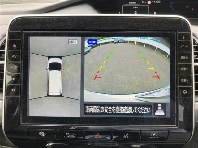 セレナ ｅパワーハイウェイスターＶ　保証書／純正　１０インチ　ＳＤナビ／衝突安全装置／両側電動スライドドア／シートヒーター　前席／アラウンドビューモニター／車線逸脱防止支援システム／パーキングアシスト　バックガイド　衝突被害軽減システム（11枚目）