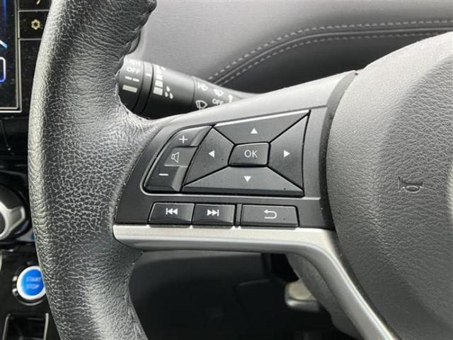 セレナ ｅパワーハイウェイスターＶ　保証書／純正　１０インチ　ＳＤナビ／衝突安全装置／両側電動スライドドア／シートヒーター　前席／アラウンドビューモニター／車線逸脱防止支援システム／パーキングアシスト　バックガイド　衝突被害軽減システム（13枚目）