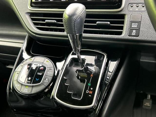 ノア Siダブルバイビー2 新品タイヤ/純正 9インチ SDナビ/フリップダウンモニター 純正 12.8インチ/衝突安全装置/両側電動スライドドア/車線逸脱防止支援システム/シート ハーフレザー/ヘッドランプ LED DVD再生(18枚目)