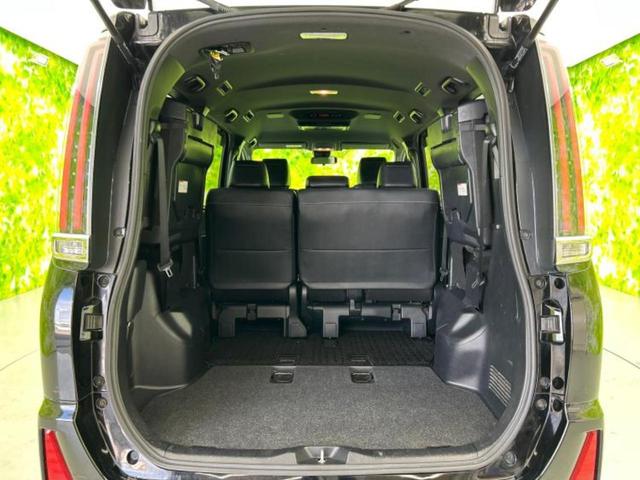 ノア Siダブルバイビー2 新品タイヤ/純正 9インチ SDナビ/フリップダウンモニター 純正 12.8インチ/衝突安全装置/両側電動スライドドア/車線逸脱防止支援システム/シート ハーフレザー/ヘッドランプ LED DVD再生(21枚目)