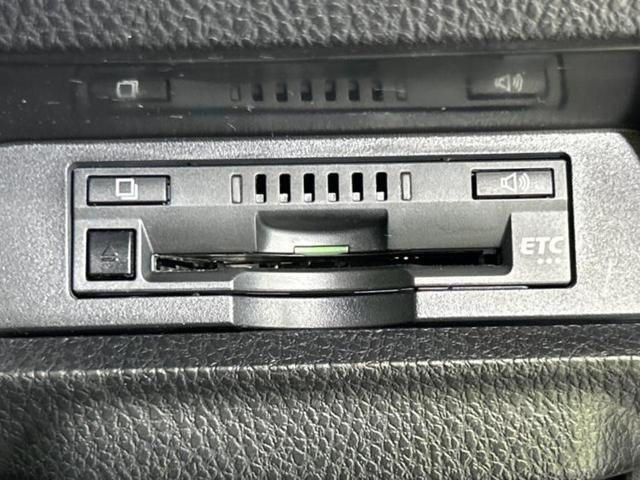 ノア Siダブルバイビー2 新品タイヤ/純正 9インチ SDナビ/フリップダウンモニター 純正 12.8インチ/衝突安全装置/両側電動スライドドア/車線逸脱防止支援システム/シート ハーフレザー/ヘッドランプ LED DVD再生(26枚目)