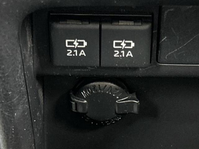 ノア Siダブルバイビー2 新品タイヤ/純正 9インチ SDナビ/フリップダウンモニター 純正 12.8インチ/衝突安全装置/両側電動スライドドア/車線逸脱防止支援システム/シート ハーフレザー/ヘッドランプ LED DVD再生(40枚目)