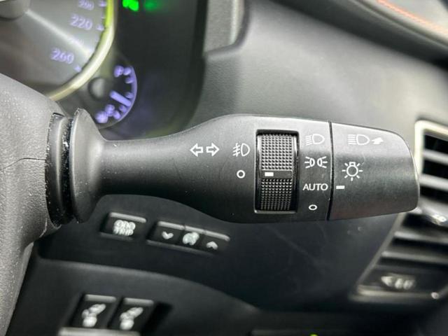 NX NX300hバージョンL 保証書/純正 SDナビ/プリクラッシュセーフティ/エアーシート 前席/パノラミックビューモニター/シート フルレザー/電動バックドア/ヘッドランプ LED/USBジャック/Bluetooth接続(16枚目)