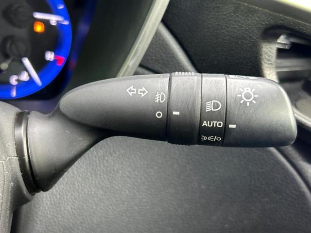 カローラクロス Z 新品タイヤ/パノラマルーフ/ディスプレイオーディオ/衝突安全装置/シートヒーター 前席/パノラミックビューモニター/車線逸脱防止支援システム/シート ハーフレザー/電動バックドア サンルーフ 禁煙車(14枚目)