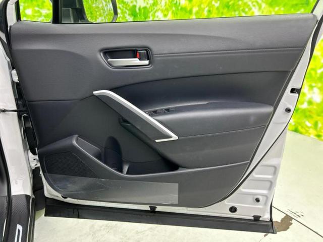 カローラクロス Z 新品タイヤ/パノラマルーフ/ディスプレイオーディオ/衝突安全装置/シートヒーター 前席/パノラミックビューモニター/車線逸脱防止支援システム/シート ハーフレザー/電動バックドア サンルーフ 禁煙車(19枚目)