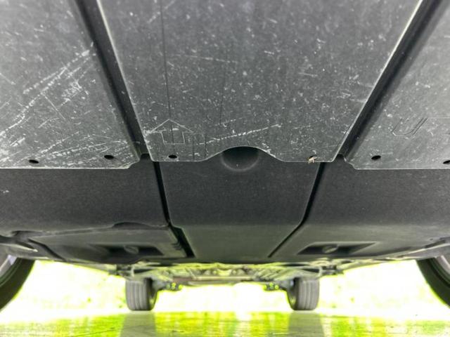 カローラクロス Z 新品タイヤ/パノラマルーフ/ディスプレイオーディオ/衝突安全装置/シートヒーター 前席/パノラミックビューモニター/車線逸脱防止支援システム/シート ハーフレザー/電動バックドア サンルーフ 禁煙車(44枚目)