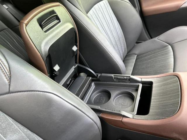 ハリアー Z 新品タイヤ/JBL/保証書/純正 SDナビ/デジタルインナーミラー/衝突安全装置/車線逸脱防止支援システム/シート 合皮/電動バックドア/ヘッドランプ LED/USBジャック 衝突被害軽減システム(32枚目)