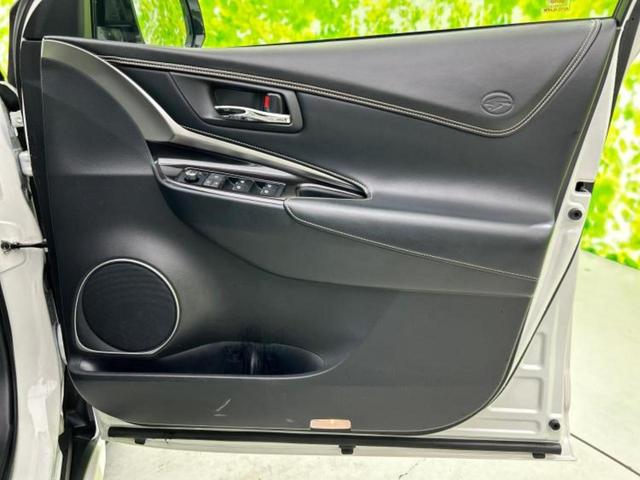 ハリアーハイブリッド ４ＷＤプレミアム　新品タイヤ／純正エアロ／保証書／社外　１０インチ　ＳＤナビ／フリップダウンモニター／トヨタセーフティセンス／車線逸脱防止支援システム／シート　ハーフレザー／電動バックドア／ヘッドランプ　ＬＥＤ　４ＷＤ（19枚目）