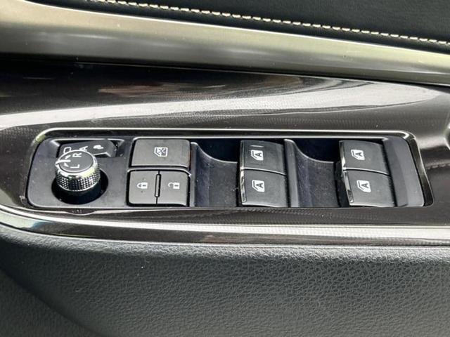 ハリアーハイブリッド ４ＷＤプレミアム　新品タイヤ／純正エアロ／保証書／社外　１０インチ　ＳＤナビ／フリップダウンモニター／トヨタセーフティセンス／車線逸脱防止支援システム／シート　ハーフレザー／電動バックドア／ヘッドランプ　ＬＥＤ　４ＷＤ（30枚目）