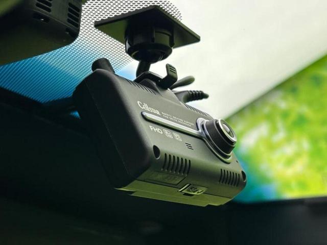 ハリアーハイブリッド ４ＷＤプレミアム　新品タイヤ／純正エアロ／保証書／社外　１０インチ　ＳＤナビ／フリップダウンモニター／トヨタセーフティセンス／車線逸脱防止支援システム／シート　ハーフレザー／電動バックドア／ヘッドランプ　ＬＥＤ　４ＷＤ（35枚目）