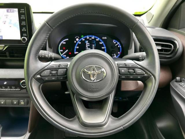 ヤリスクロス ハイブリッドZ 新品タイヤ/保証書/ディスプレイオーディオ+ナビ8インチ/衝突安全装置/シートヒーター/パノラミックビューモニター/車線逸脱防止支援システム/ヘッドランプ LED/USBジャック 衝突被害軽減システム(15枚目)