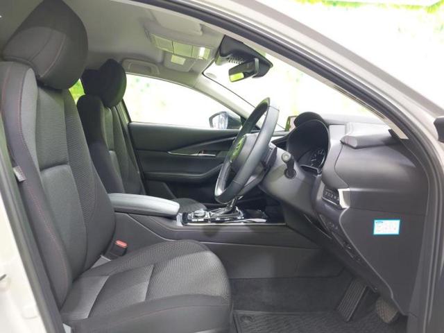 CX-30 20Sブラックトーンエディション 純正 10インチ SDナビ/衝突安全装置/シートヒーター 前席/全方位モニター/車線逸脱防止支援システム/電動バックドア/ドライブレコーダー 前後/ヘッドランプ LED/Bluetooth接続 禁煙車(4枚目)