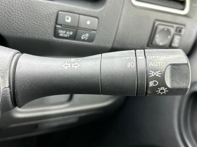 セレナ ハイウェイスターＶセレクションプラスセーフティ２ＨＶ　保証書／純正　８インチ　ＳＤナビ／エマージェンシーブレーキ／両側電動スライドドア／全方位モニター／車線逸脱防止支援システム／ＵＳＢジャック／Ｂｌｕｅｔｏｏｔｈ接続／ＥＴＣ／ＥＢＤ付ＡＢＳ　全周囲カメラ（15枚目）