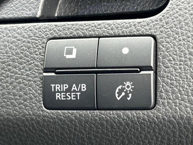 セレナ ハイウェイスターＶセレクションプラスセーフティ２ＨＶ　保証書／純正　８インチ　ＳＤナビ／エマージェンシーブレーキ／両側電動スライドドア／全方位モニター／車線逸脱防止支援システム／ＵＳＢジャック／Ｂｌｕｅｔｏｏｔｈ接続／ＥＴＣ／ＥＢＤ付ＡＢＳ　全周囲カメラ（28枚目）