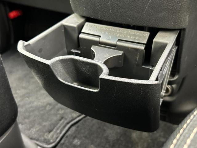 セレナ ハイウェイスターＶセレクションプラスセーフティ２ＨＶ　保証書／純正　８インチ　ＳＤナビ／エマージェンシーブレーキ／両側電動スライドドア／全方位モニター／車線逸脱防止支援システム／ＵＳＢジャック／Ｂｌｕｅｔｏｏｔｈ接続／ＥＴＣ／ＥＢＤ付ＡＢＳ　全周囲カメラ（43枚目）