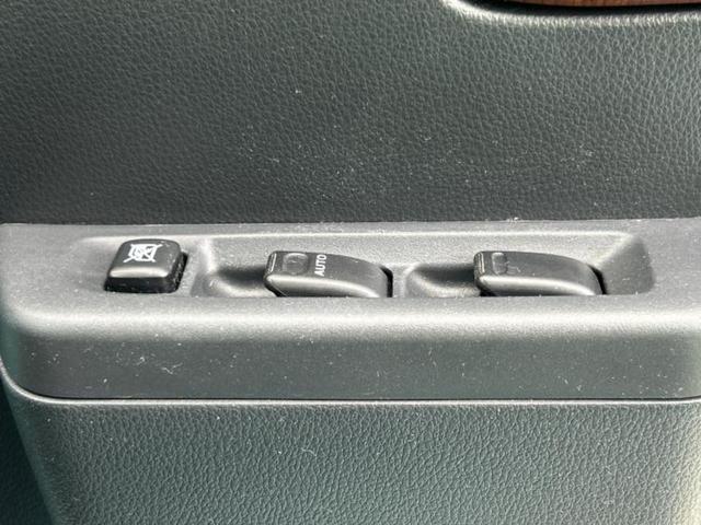 ハイゼットトラック 4WDジャンボSA3t 新品タイヤ/保証書/社外 ナビ/衝突安全装置/車線逸脱防止支援システム/ヘッドランプ LED/Bluetooth接続/EBD付ABS/横滑り防止装置/フルセグTV/禁煙車/エアバッグ 運転席 4WD(18枚目)