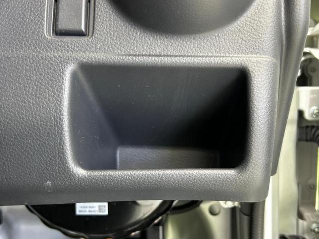 キャリイトラック 4WDノウハンスペシャル 新品タイヤ/純正 SDナビ/セーフティサポート(スズキ)/車線逸脱防止支援システム/Bluetooth接続/EBD付ABS/横滑り防止装置/アイドリングストップ/フルセグTV/DVD/禁煙車 4WD(29枚目)