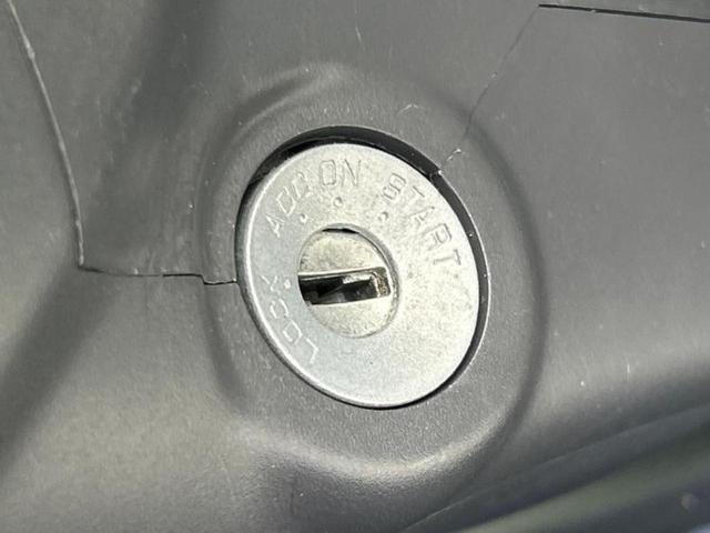 キャリイトラック 4WDノウハンスペシャル 新品タイヤ/純正 SDナビ/セーフティサポート(スズキ)/車線逸脱防止支援システム/Bluetooth接続/EBD付ABS/横滑り防止装置/アイドリングストップ/フルセグTV/DVD/禁煙車 4WD(31枚目)