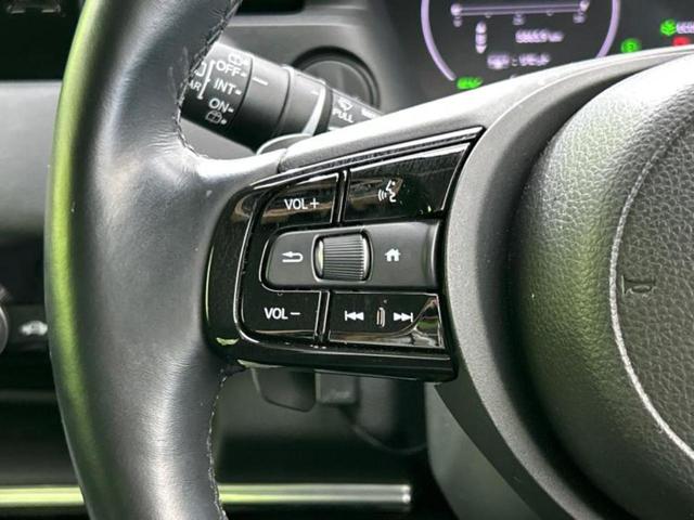 ヴェゼル ｅＨＥＶ　Ｚ　保証書／純正　９インチ　ナビ／衝突安全装置／シートヒーター／車線逸脱防止支援システム／シート　ハーフレザー／電動バックドア／ヘッドランプ　ＬＥＤ／ＥＴＣ／ＥＢＤ付ＡＢＳ／横滑り防止装置　レーンアシスト（25枚目）