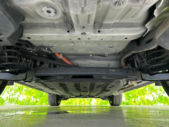 ヴェゼル ｅＨＥＶ　Ｚ　保証書／純正　９インチ　ナビ／衝突安全装置／シートヒーター／車線逸脱防止支援システム／シート　ハーフレザー／電動バックドア／ヘッドランプ　ＬＥＤ／ＥＴＣ／ＥＢＤ付ＡＢＳ／横滑り防止装置　レーンアシスト（53枚目）