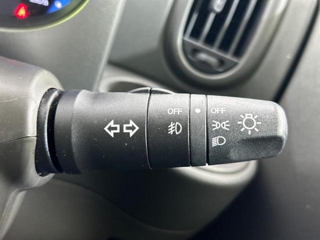 キューブ １５Ｘインディゴプラスプラズマ　保証書／純正　ＳＤナビ／ヘッドランプ　ＨＩＤ／Ｂｌｕｅｔｏｏｔｈ接続／ＥＴＣ／ＥＢＤ付ＡＢＳ／バックモニター／フルセグＴＶ／ＤＶＤ／禁煙車／エアバッグ　運転席／エアバッグ　助手席／パワーウインドウ（14枚目）