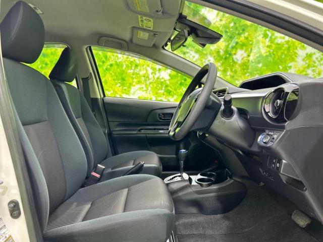 アクア Ｓスタイルブラック　新品タイヤ／保証書／純正　ＳＤナビ／衝突安全装置／車線逸脱防止支援システム／Ｂｌｕｅｔｏｏｔｈ接続／ＥＴＣ／ＥＢＤ付ＡＢＳ／横滑り防止装置／アイドリングストップ／バックモニター／フルセグＴＶ／ＤＶＤ（4枚目）