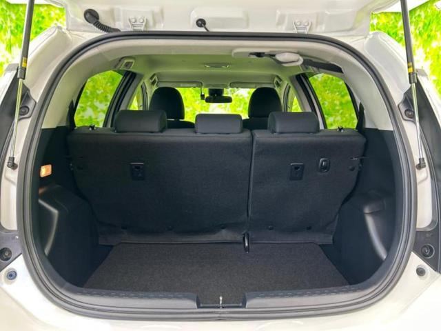 アクア Ｓスタイルブラック　新品タイヤ／保証書／純正　ＳＤナビ／衝突安全装置／車線逸脱防止支援システム／Ｂｌｕｅｔｏｏｔｈ接続／ＥＴＣ／ＥＢＤ付ＡＢＳ／横滑り防止装置／アイドリングストップ／バックモニター／フルセグＴＶ／ＤＶＤ（8枚目）