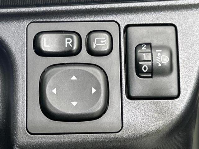 アクア Ｓスタイルブラック　新品タイヤ／保証書／純正　ＳＤナビ／衝突安全装置／車線逸脱防止支援システム／Ｂｌｕｅｔｏｏｔｈ接続／ＥＴＣ／ＥＢＤ付ＡＢＳ／横滑り防止装置／アイドリングストップ／バックモニター／フルセグＴＶ／ＤＶＤ（24枚目）