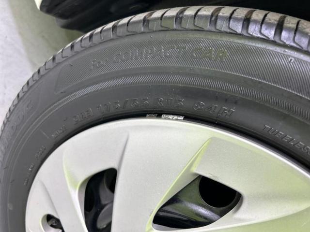 アクア Ｓスタイルブラック　新品タイヤ／保証書／純正　ＳＤナビ／衝突安全装置／車線逸脱防止支援システム／Ｂｌｕｅｔｏｏｔｈ接続／ＥＴＣ／ＥＢＤ付ＡＢＳ／横滑り防止装置／アイドリングストップ／バックモニター／フルセグＴＶ／ＤＶＤ（49枚目）