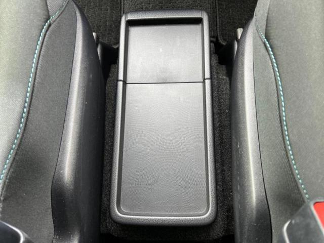 ヴォクシー ハイブリッドＺＳキラメキ２　新品タイヤ／保証書／社外　１０インチ　ＳＤナビ／フリップダウンモニター　社外　１２．８インチ／衝突安全装置／両側電動スライドドア／車線逸脱防止支援システム　衝突被害軽減システム　バックカメラ　禁煙車（43枚目）