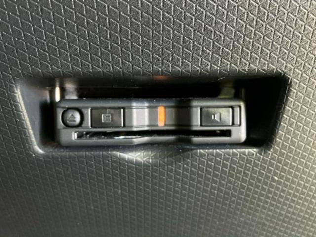 タント カスタムＲＳ　保証書／純正　１０インチ　ＳＤナビ／スマートアシスト（トヨタ・ダイハツ）／両側電動スライドドア／シートヒーター　前席／車線逸脱防止支援システム／シート　ハーフレザー／ヘッドランプ　ＬＥＤ　バックカメラ（18枚目）