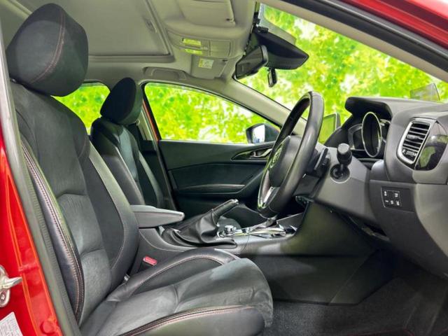 アクセラスポーツ ＸＤ　サンルーフ／ＢＯＳＥ／純正　ＳＤナビ／衝突安全装置／シートヒーター／車線逸脱防止支援システム／シート　ハーフレザー／パーキングアシスト　バックガイド／ドライブレコーダー　前後　衝突被害軽減システム（4枚目）