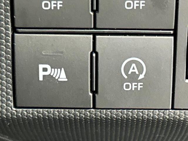 タフト X 保証書/スマートアシスト(トヨタ・ダイハツ)/USBジャック/EBD付ABS/横滑り防止装置/アイドリングストップ/禁煙車/衝突安全ボディ/エンジンスタートボタン/キーレススタート/オートエアコン(16枚目)