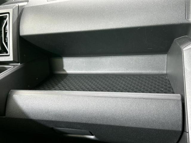 タフト X 保証書/スマートアシスト(トヨタ・ダイハツ)/USBジャック/EBD付ABS/横滑り防止装置/アイドリングストップ/禁煙車/衝突安全ボディ/エンジンスタートボタン/キーレススタート/オートエアコン(27枚目)