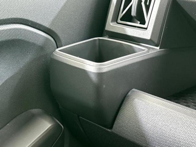 タフト X 保証書/スマートアシスト(トヨタ・ダイハツ)/USBジャック/EBD付ABS/横滑り防止装置/アイドリングストップ/禁煙車/衝突安全ボディ/エンジンスタートボタン/キーレススタート/オートエアコン(28枚目)