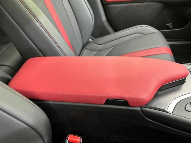 ＵＸ ＵＸ２５０ｈ　Ｆスポーツエモーショナルエクスプローラ　サンルーフ／保証書／ディスプレイオーディオ＋ナビ１２．３インチ／プリクラッシュセーフティ／エアーシート　前席／全方位モニター／車線逸脱防止支援システム／シート　合皮　衝突被害軽減システム　全周囲カメラ（31枚目）